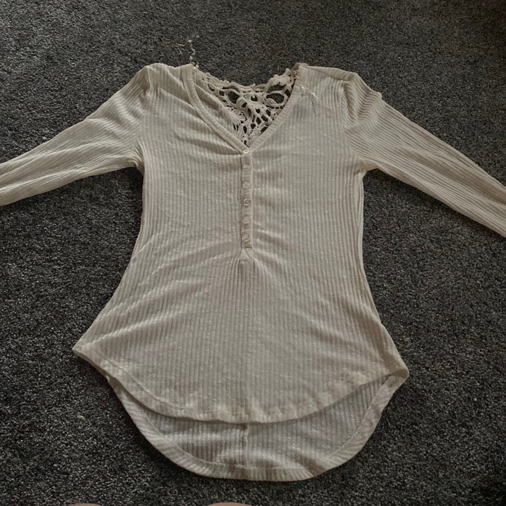 white lace long sleeve